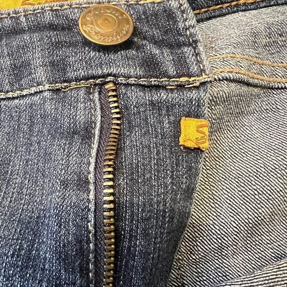 Seven7 jeans medium wash straight leg blue denim logo stitching on pockets Sz 8 - Picture 5 of 16